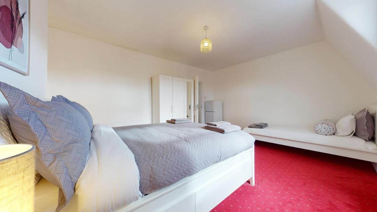 Cheerful 4 Bedroom Victorian House With Back Courtyard Londen Buitenkant foto